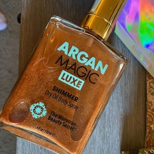 Argan magic luxe shimmer dry oil spray